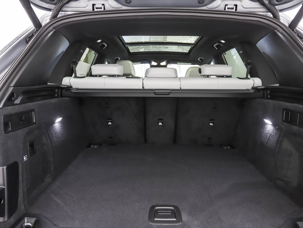 Thumbnail: 2026 BMW X5 - 26