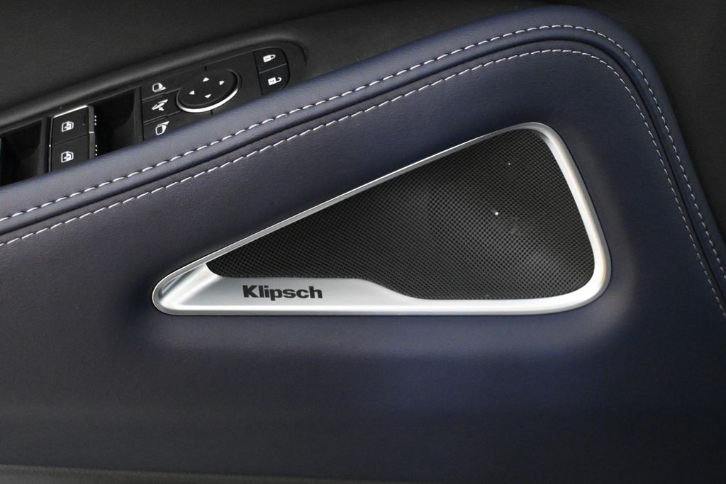 Thumbnail: 2026 INFINITI QX60 - 25