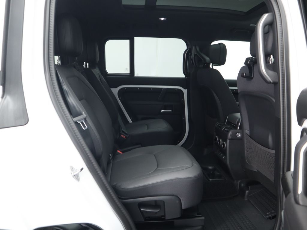 Thumbnail: 2025 Land Rover Defender - 23