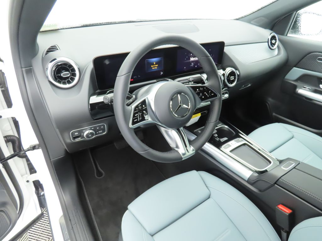 Thumbnail: 2026 Mercedes-Benz GLA - 9