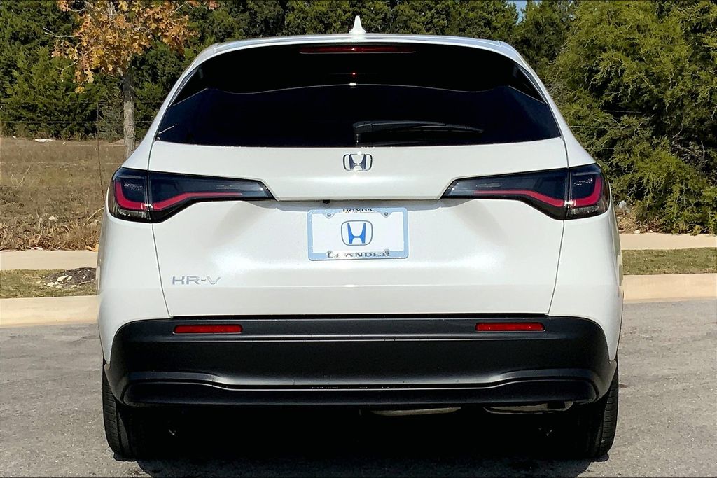 2025 Honda HR-V LX 4