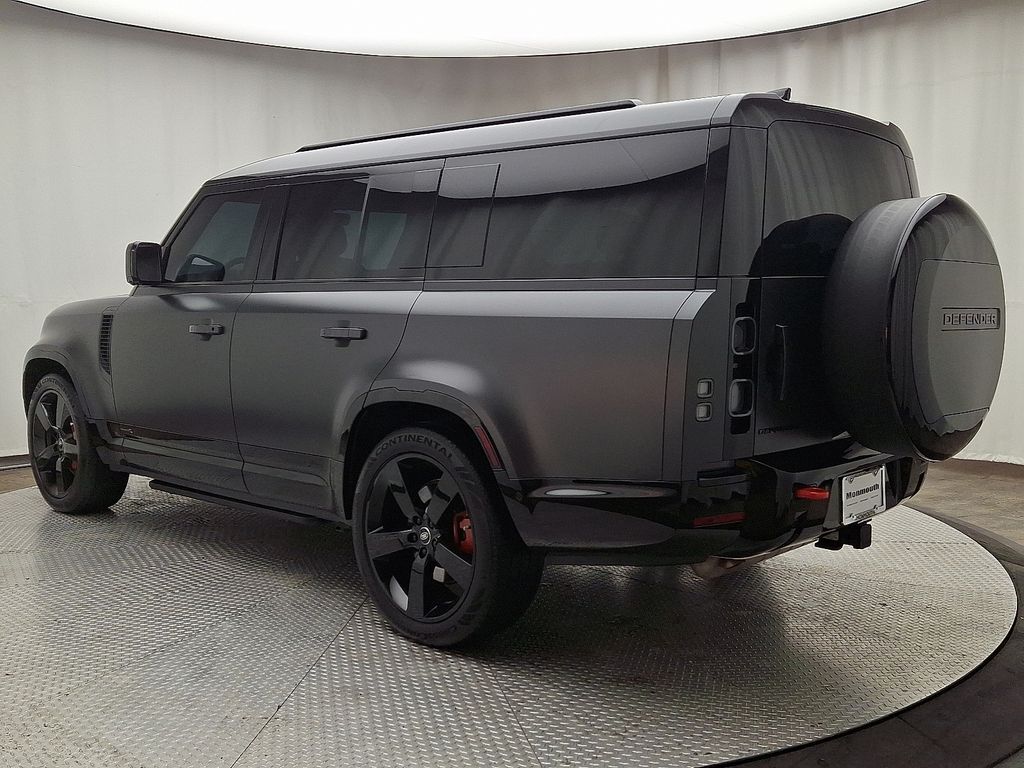 Thumbnail: 2025 Land Rover Defender - 6