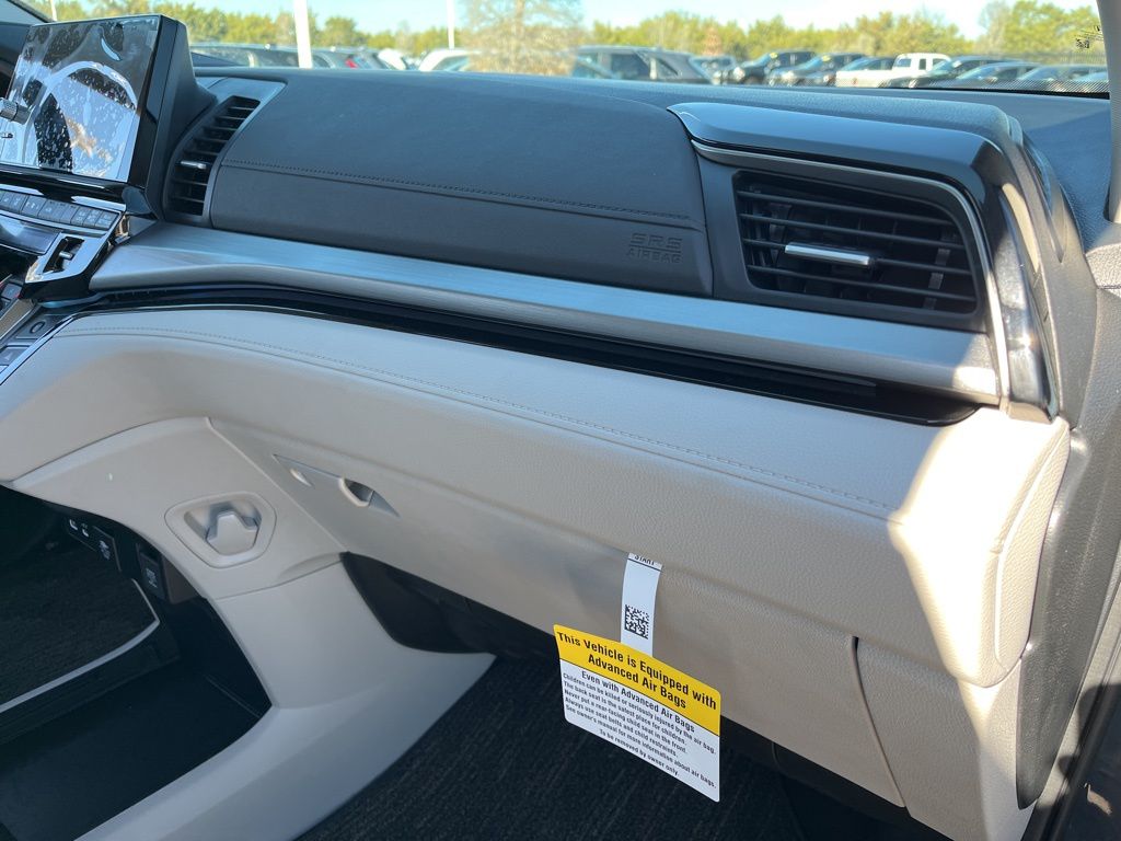 Thumbnail: 2026 Honda Odyssey - 32