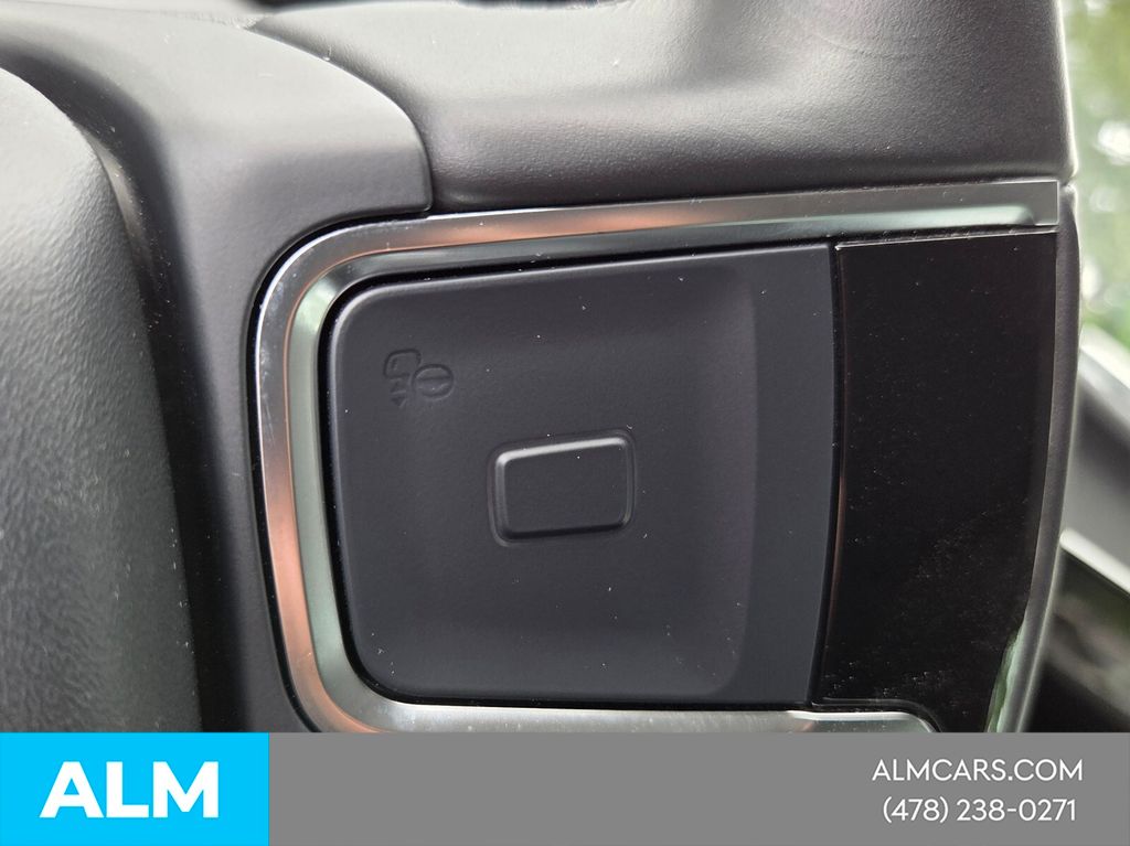 Used 2025 Black Ford Platinum image 27