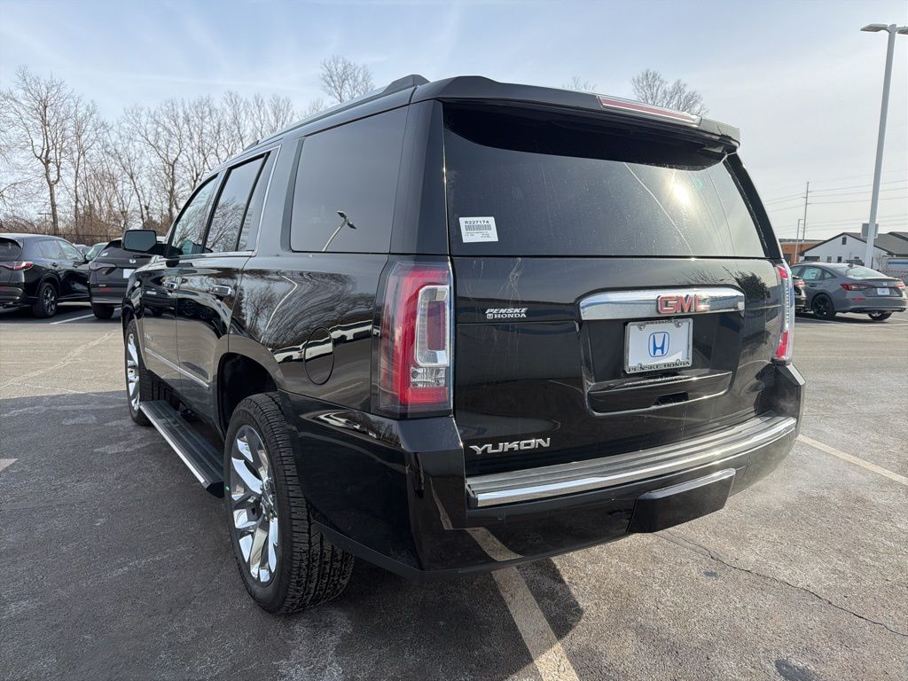 Thumbnail: 2019 GMC Yukon - 3