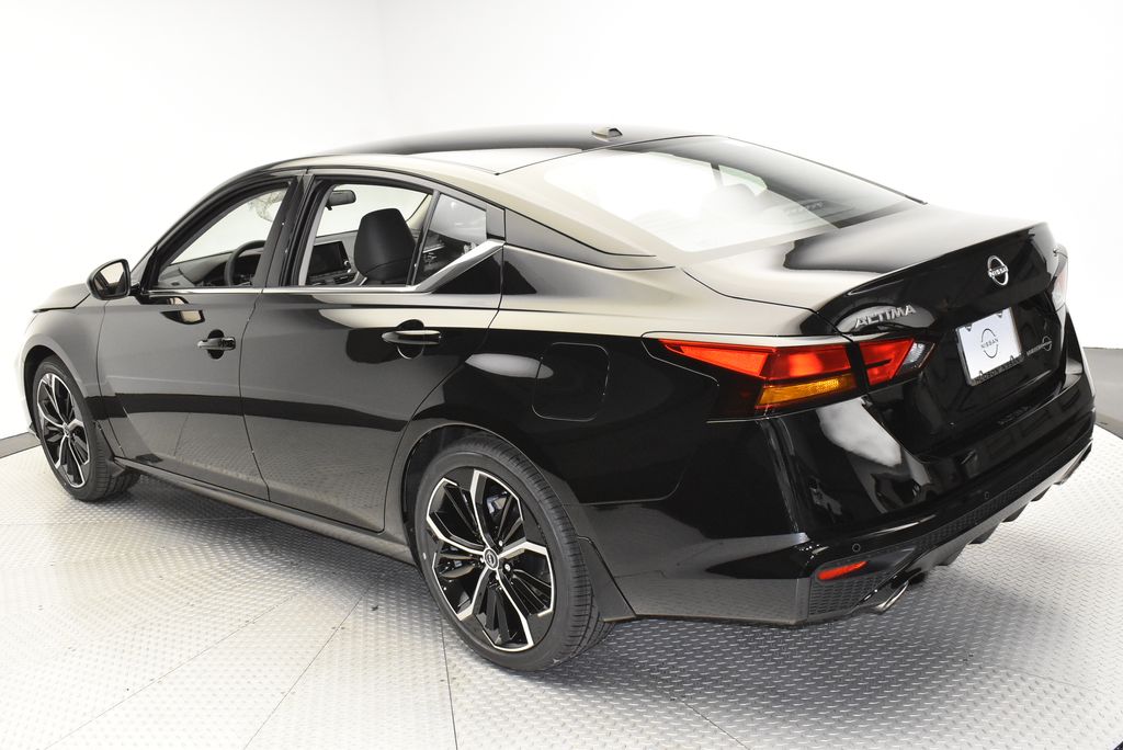 Thumbnail: 2025 Nissan Altima - 7