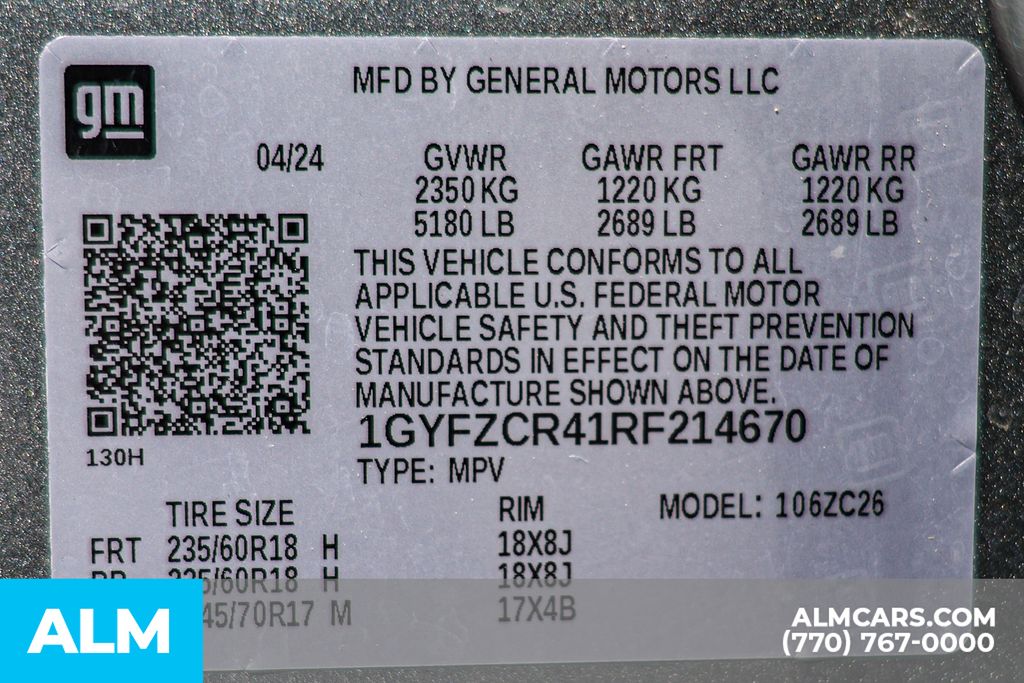 Used 2024 Silver Cadillac Premium Luxury image 61