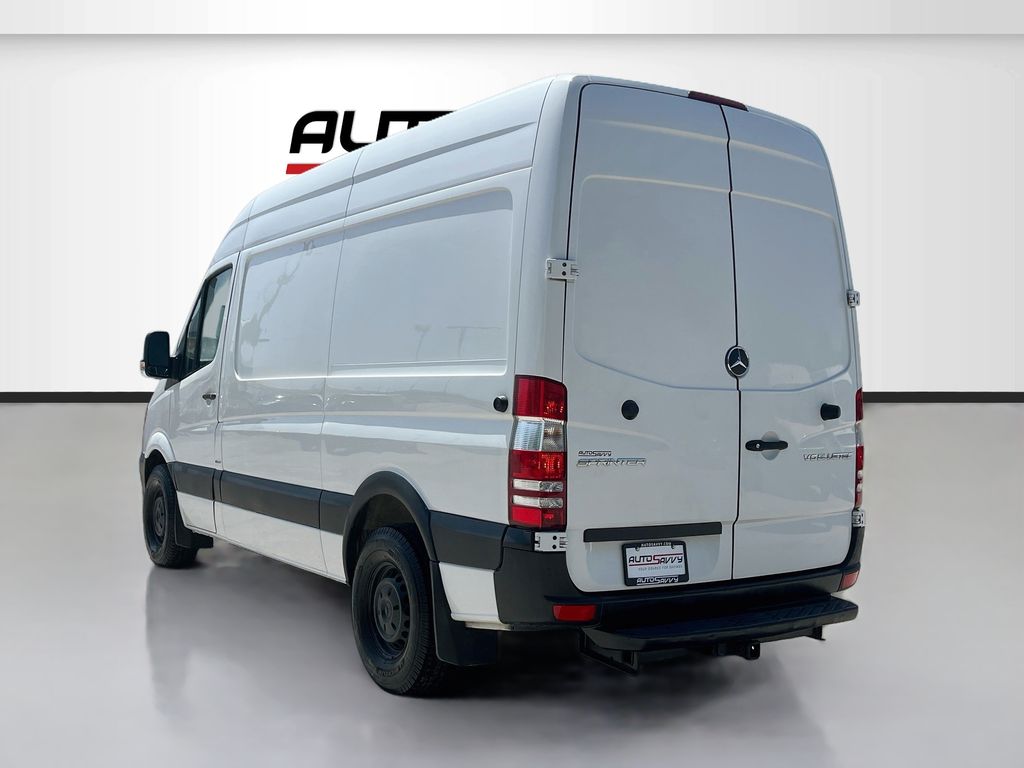 Used 2015 White Mercedes-Benz Cargo 144 WB image 5