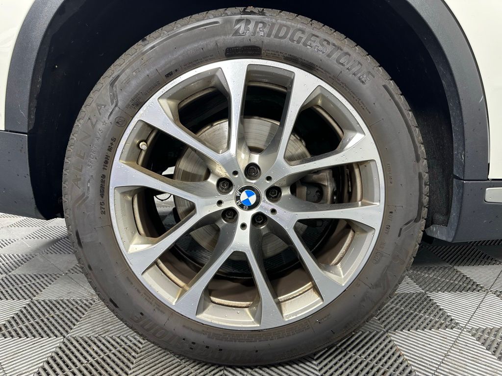 Thumbnail: 2021 BMW X5 - 12