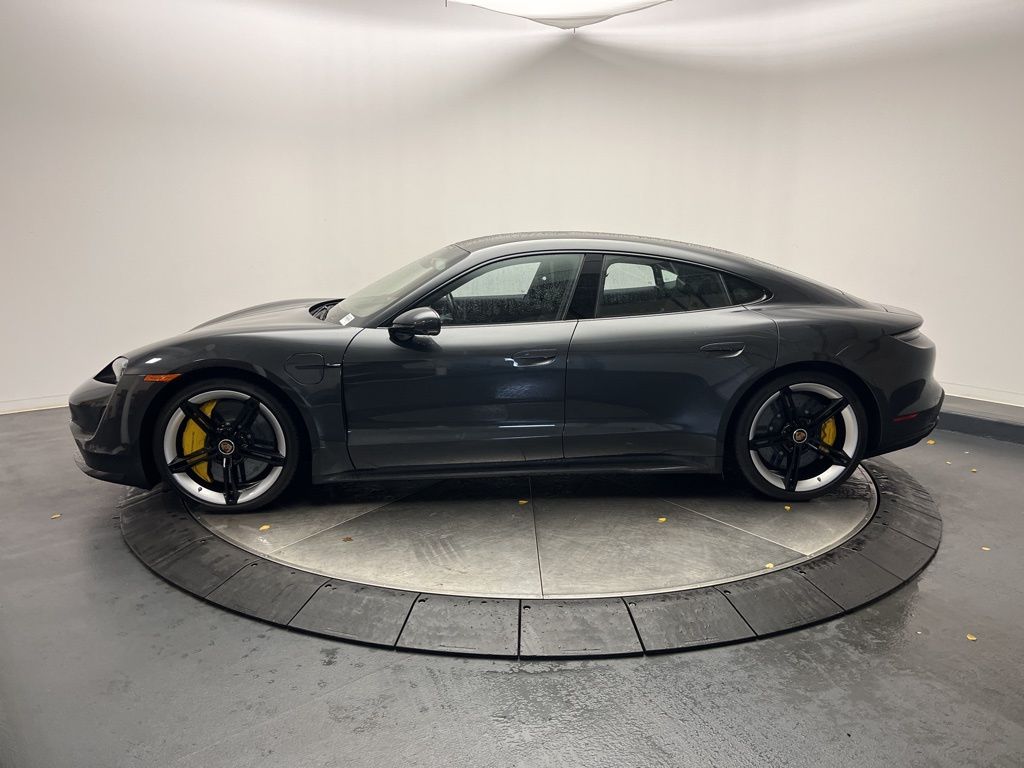 Thumbnail: 2021 Porsche Taycan - 2