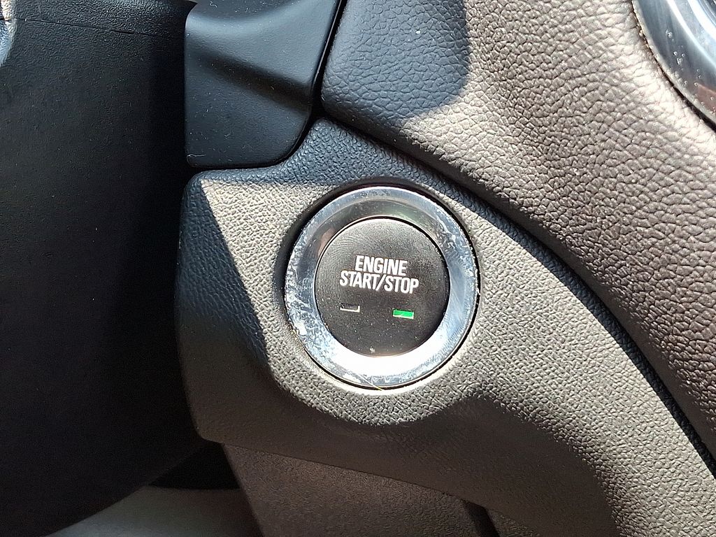 Thumbnail: 2021 Chevrolet Equinox - 24