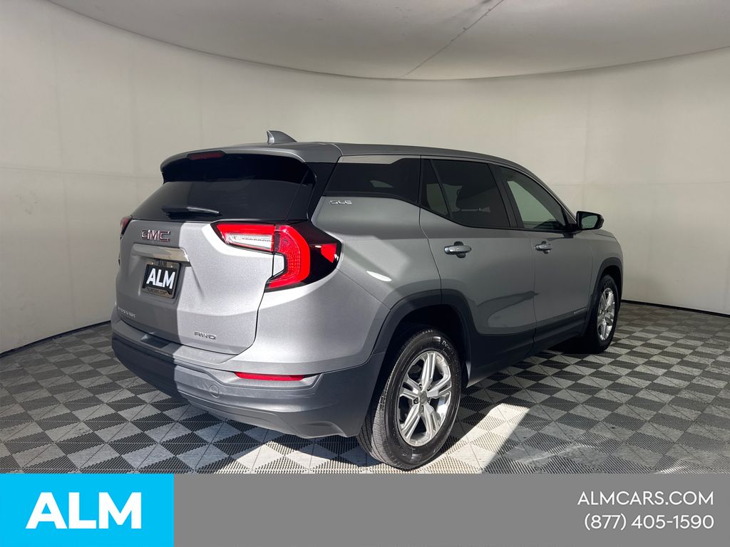 Used 2024 Silver GMC SLE image 6