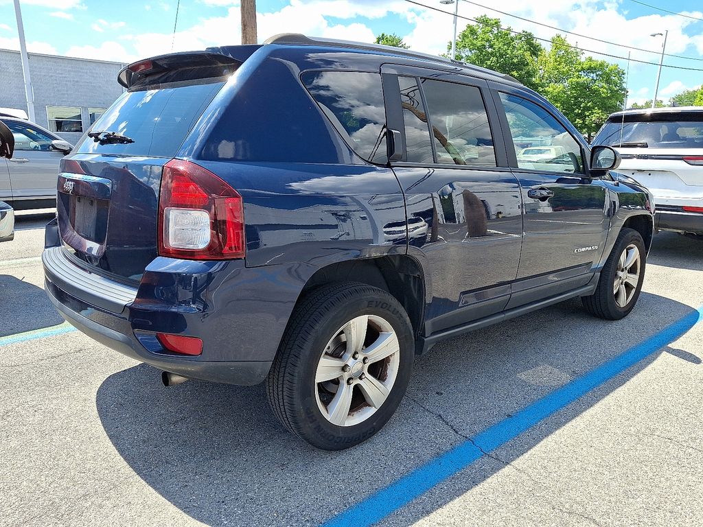 2016 Jeep Compass — photo 7