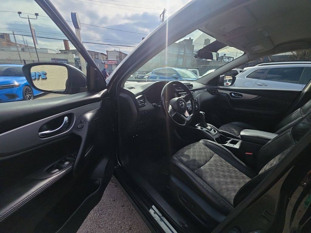 used 2020 Nissan Rogue Sport car, priced at $12,895