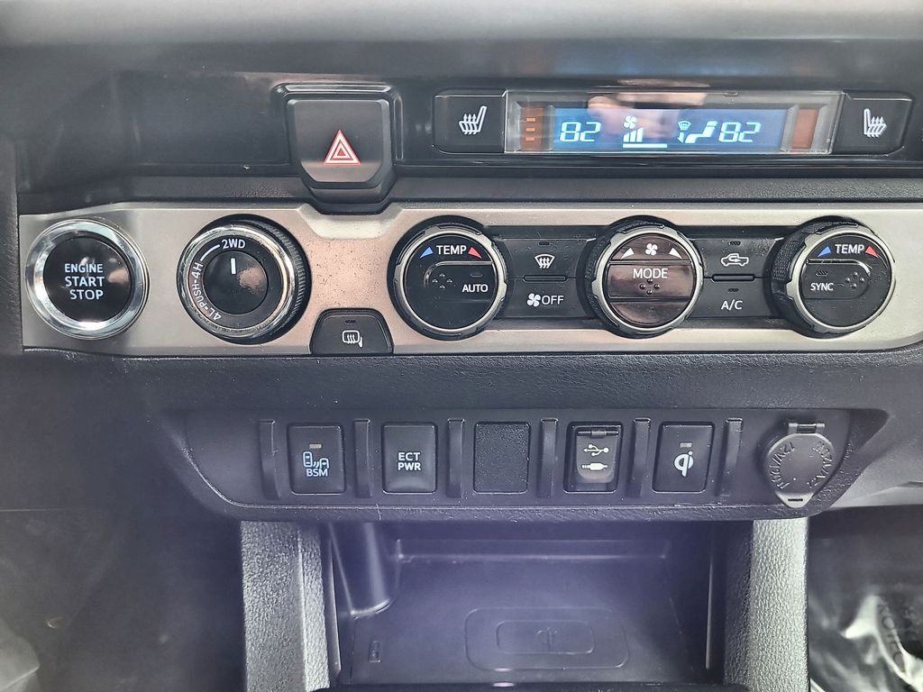 2016 Toyota Tacoma Limited 18