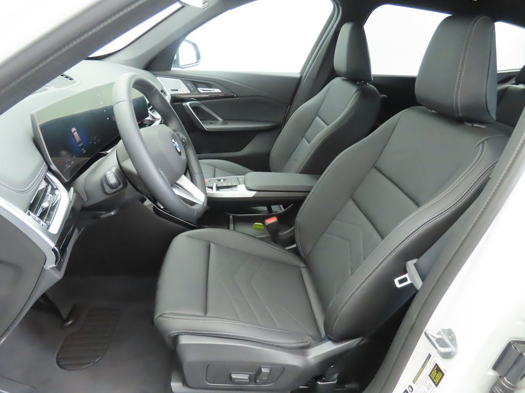 Thumbnail: 2025 BMW X1 - 20