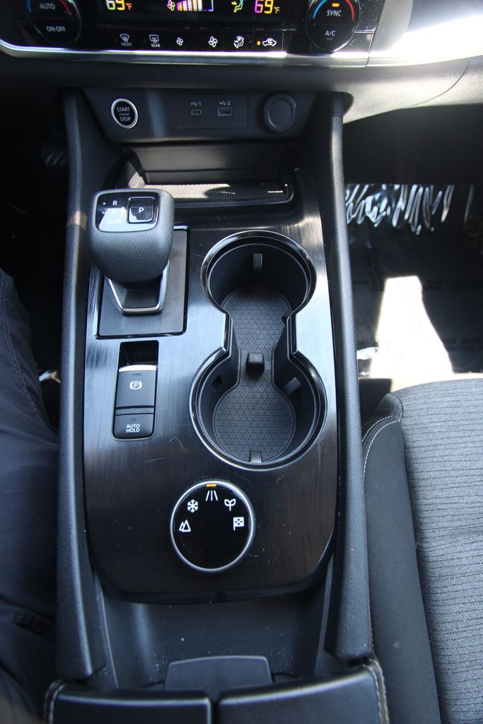 Used 2023 Nissan Rogue SUV