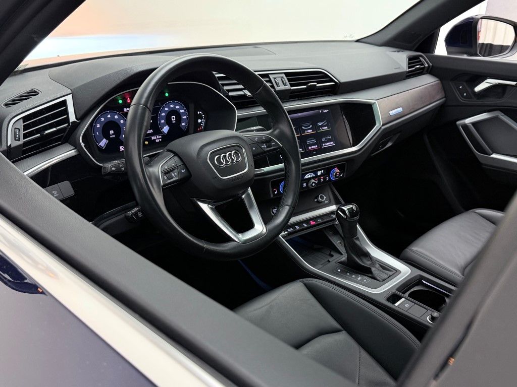 Thumbnail: 2021 Audi Q3 - 26