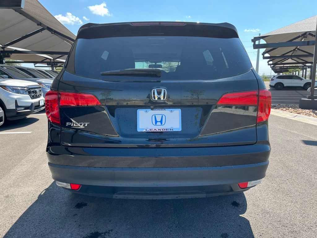 Thumbnail: 2016 Honda Pilot - 5