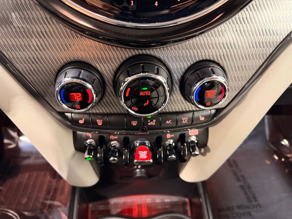 Thumbnail: 2023 MINI Cooper Countryman - 19