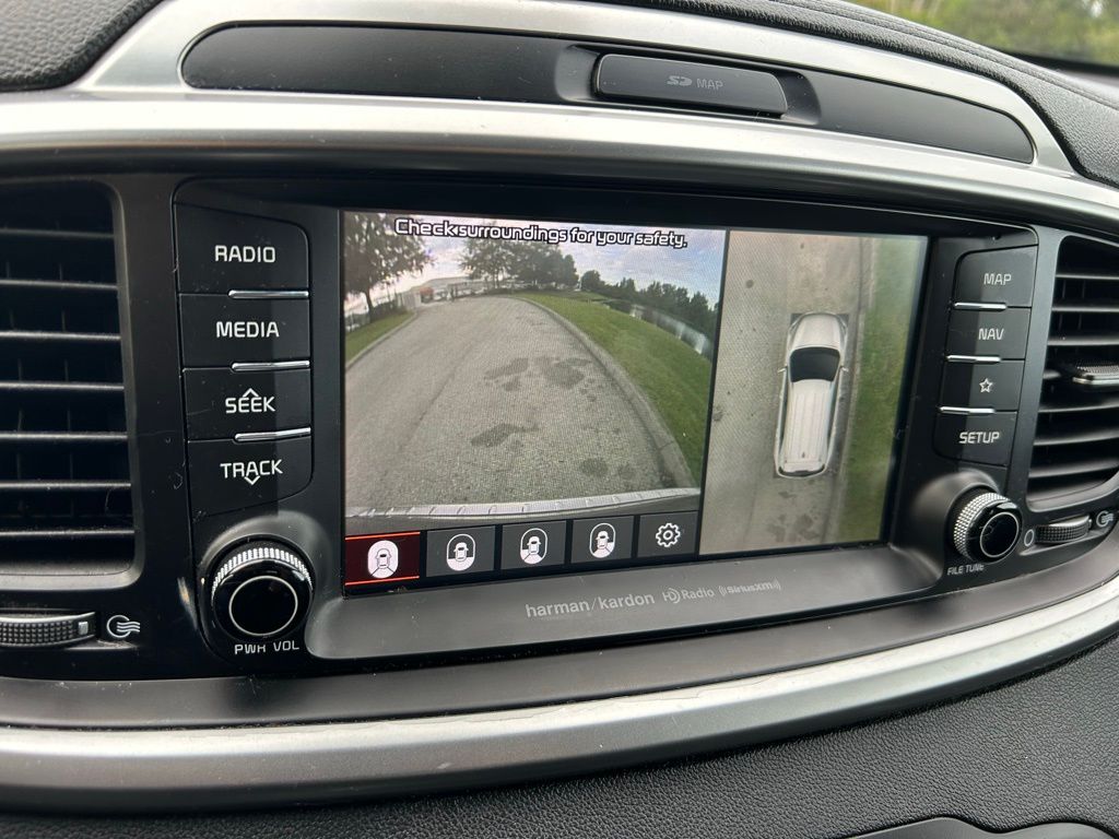 Thumbnail: 2019 Kia Sorento - 27