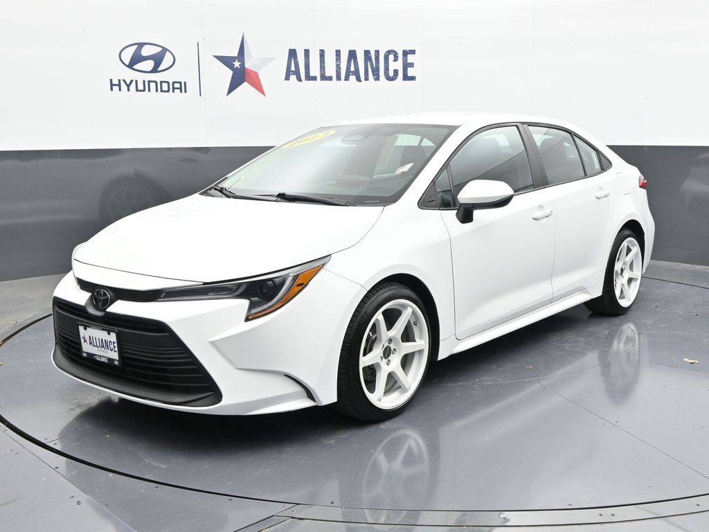 2023 Toyota Corolla LE FWD