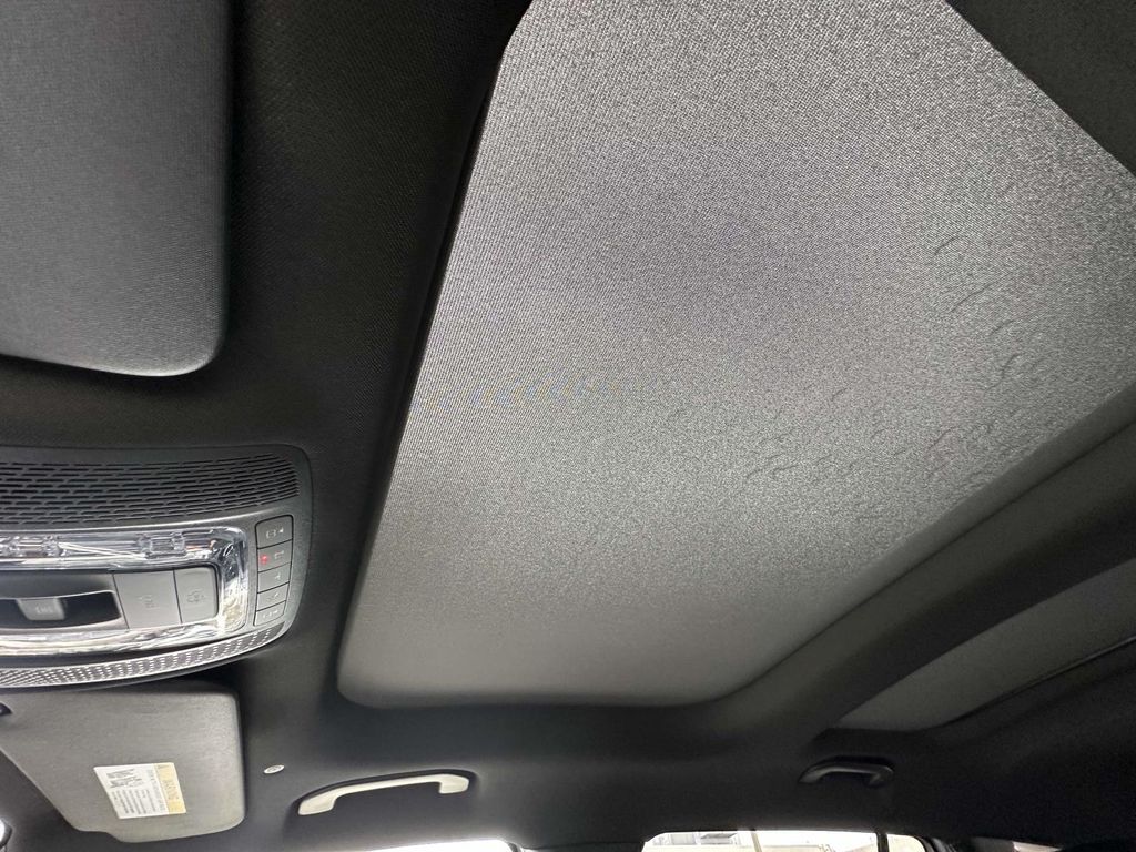 Thumbnail: 2025 Mercedes-Benz GLB - 11