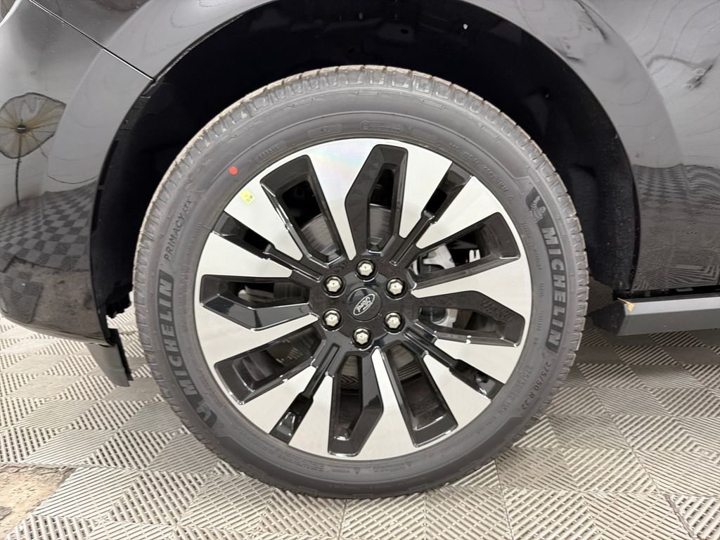 New 2026 Black Ford Platinum image 13