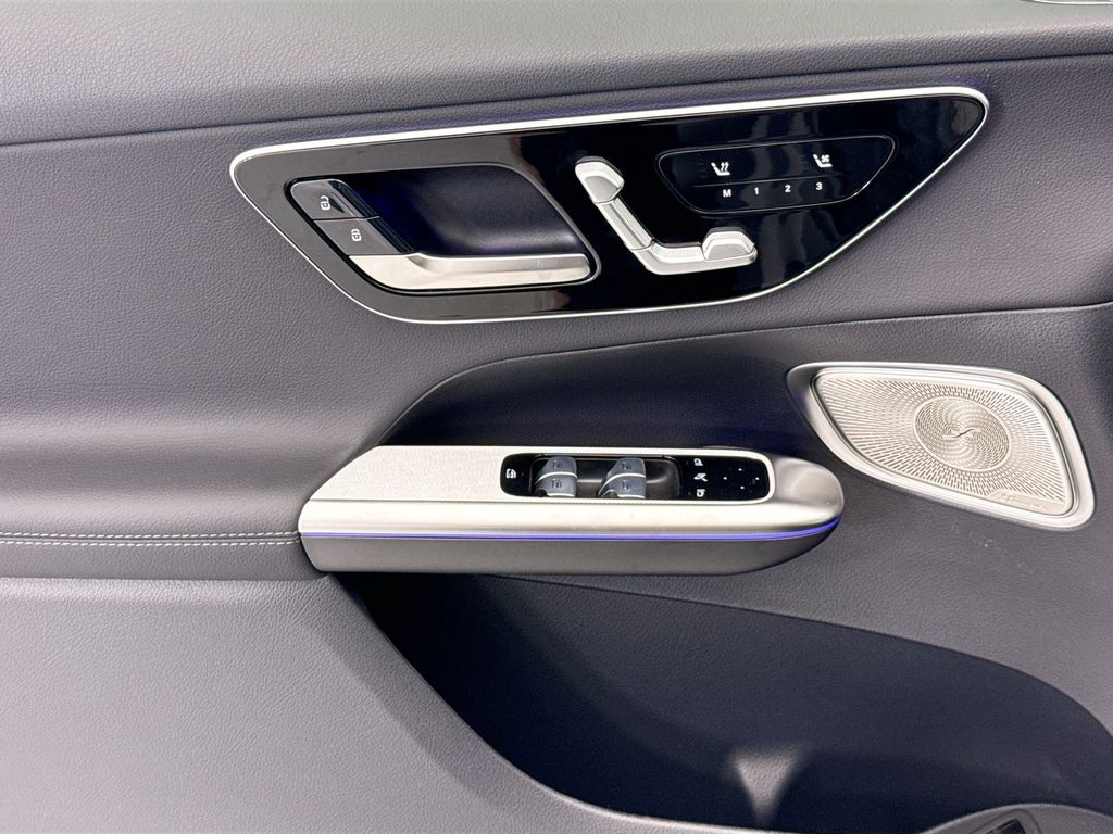 Thumbnail: 2026 Mercedes-Benz GLC - 22