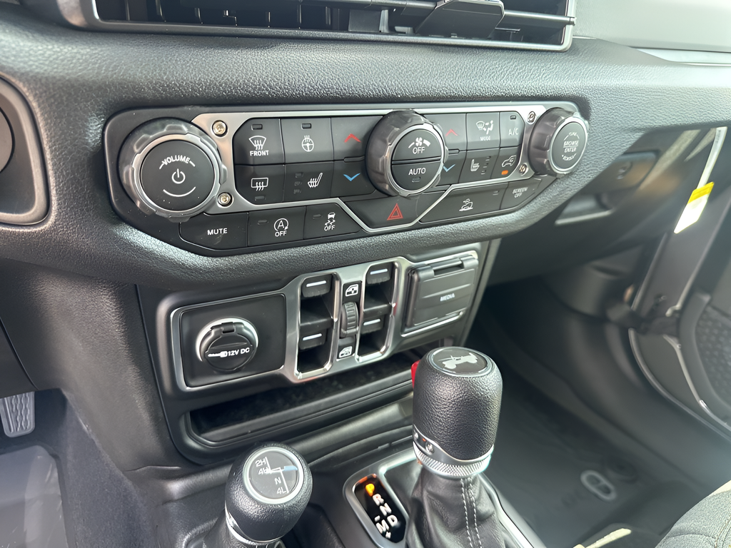 New Car 2025 Jeep Wrangler  For Sale Under $50,000 In Austin, Texas
