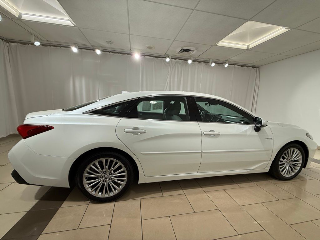 Thumbnail: 2020 Toyota Avalon - 6