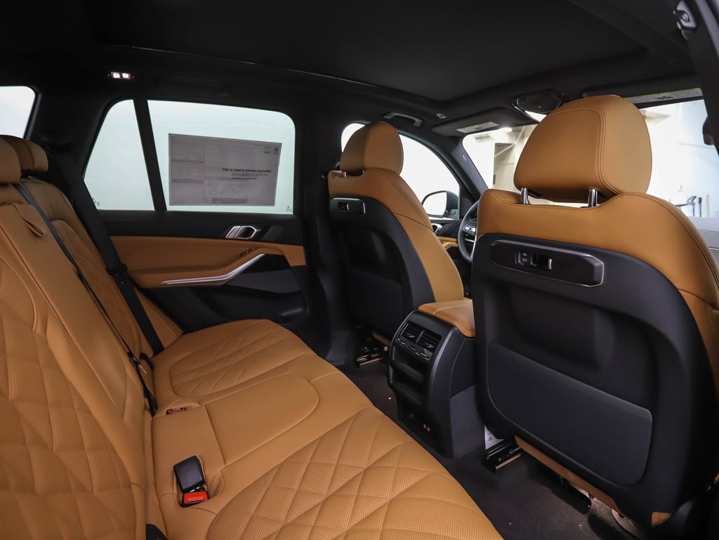 Thumbnail: 2026 BMW X5 - 26