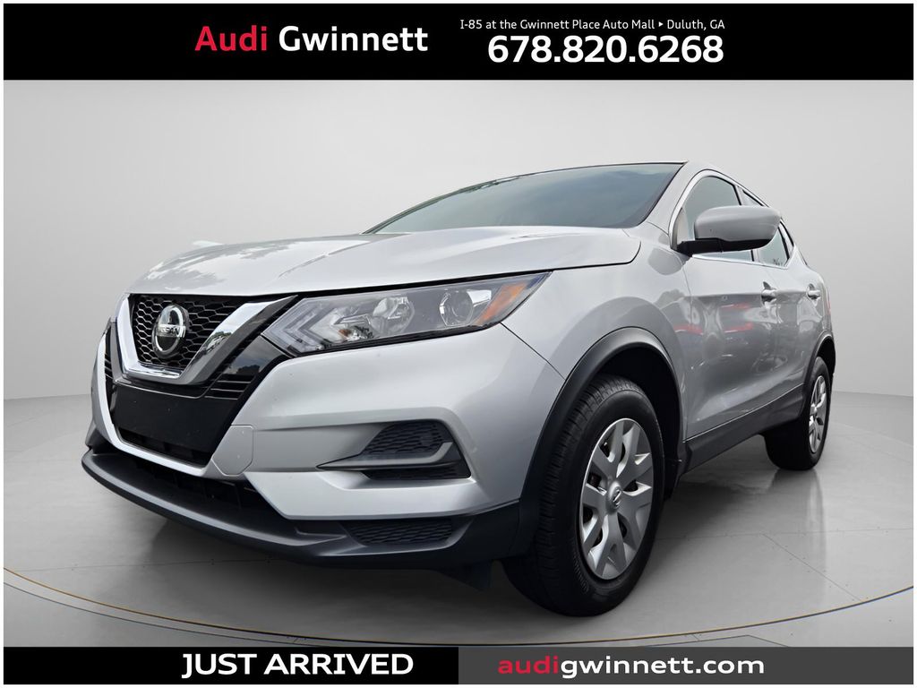 Brilliant Silver Metallic 2020 Nissan Rogue Sport SUV / Crossover Front-Wheel Drive Continuously Variable Transmission