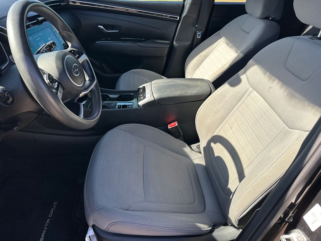 Used 2022 Black Hyundai SEL image 9