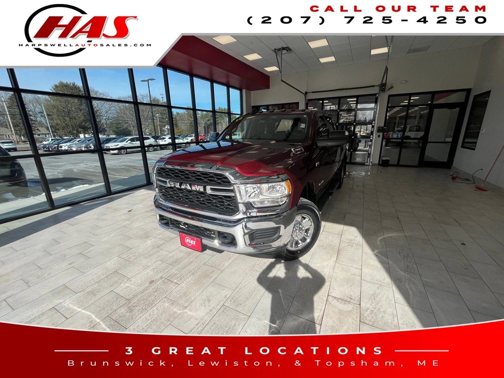 Delmonico Red Pearlcoat 2019 RAM 2500 Tradesman Crew Cab 4WD Pickup Truck Four-Wheel Drive 8-Speed Automatic