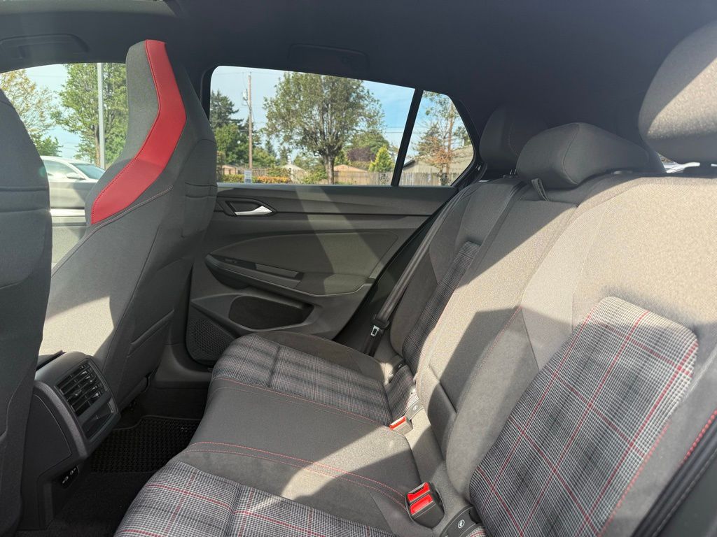 2022 Volkswagen Golf GTI 2.0T SE