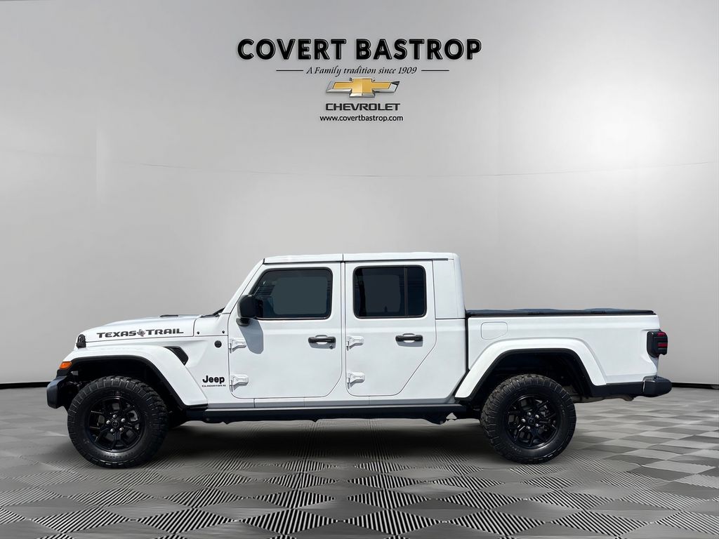 Used Car 2024 Jeep Gladiator  Texas Trail For Sale Under $40,000 In Austin, Texas