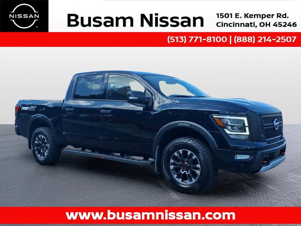 2023 Nissan Titan PRO-4X Crew Cab 4WD