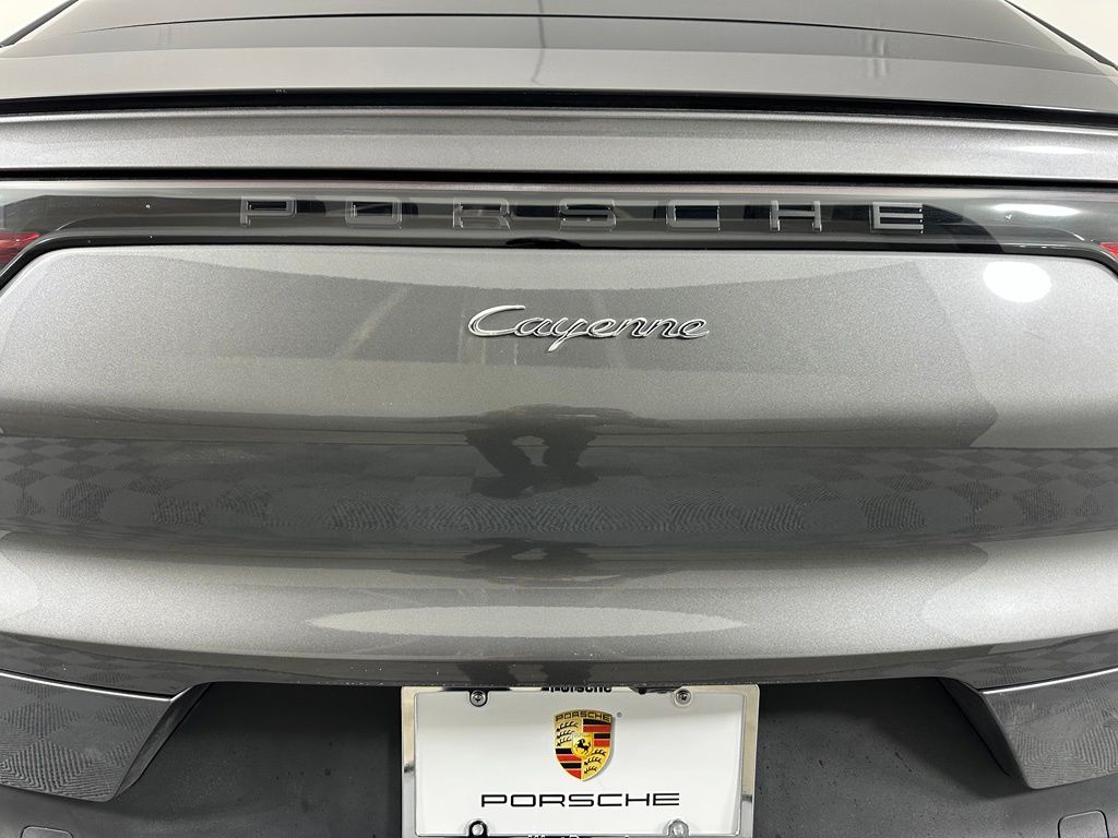 Thumbnail: 2023 Porsche  - 14