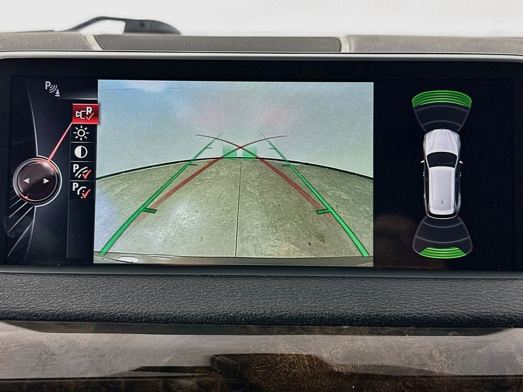 BMWX520