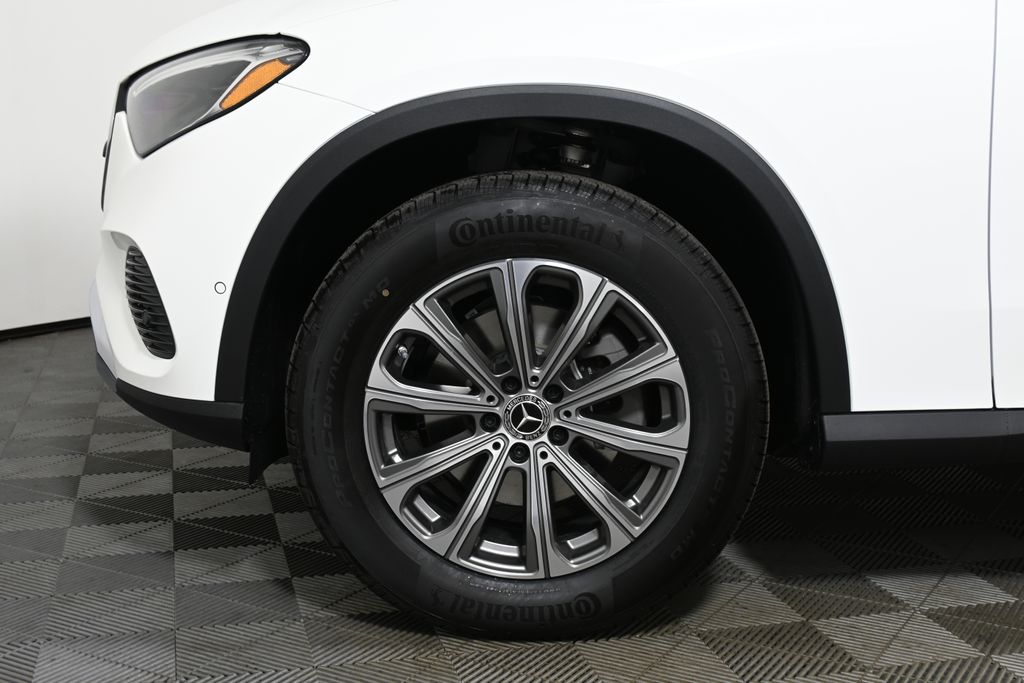 2025 Mercedes-Benz GLC 300 11