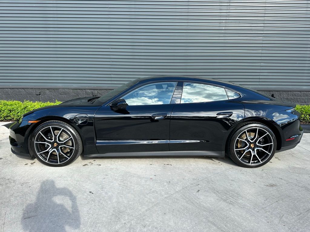 Thumbnail: 2025 Porsche Taycan - 2