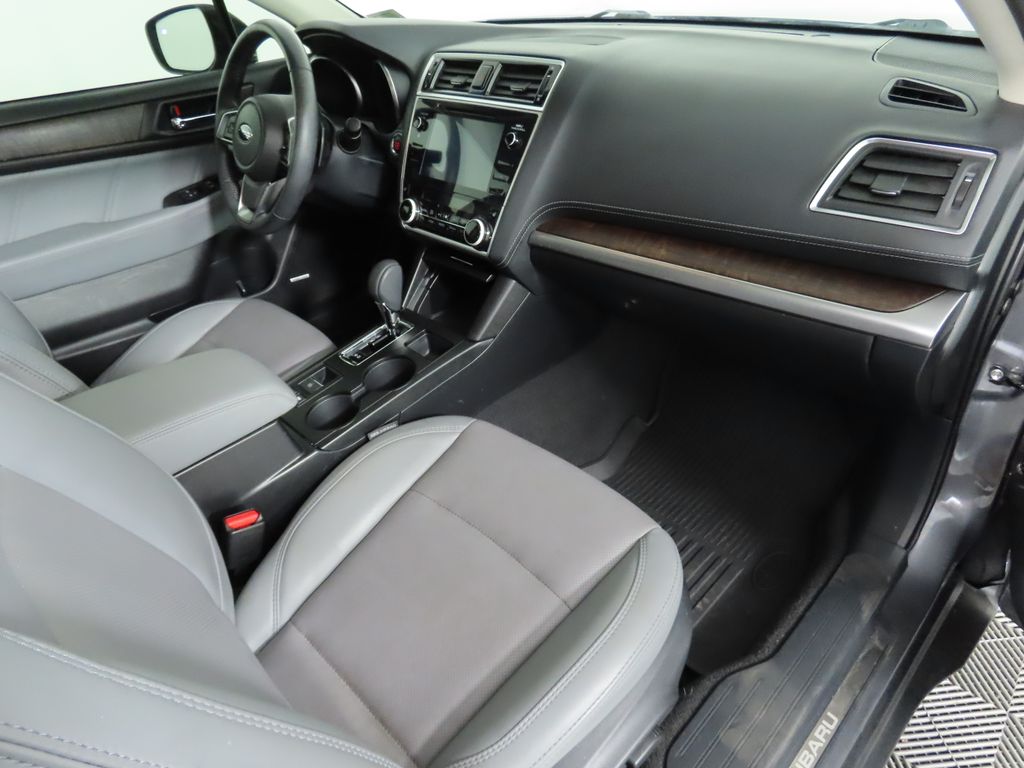 2019 Subaru Outback 3.6R Limited 18
