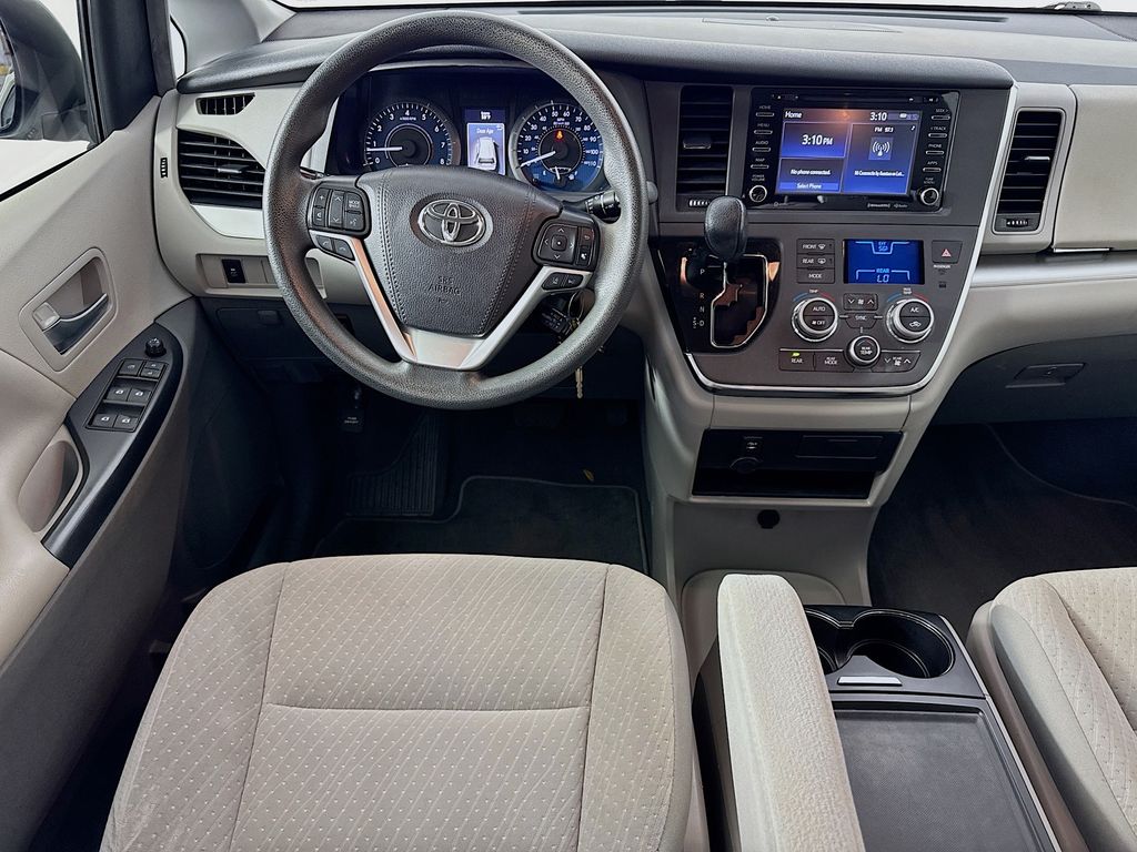 Used Car 2019 Toyota Sienna  Le For Sale Under $25,000 In Austin, Texas