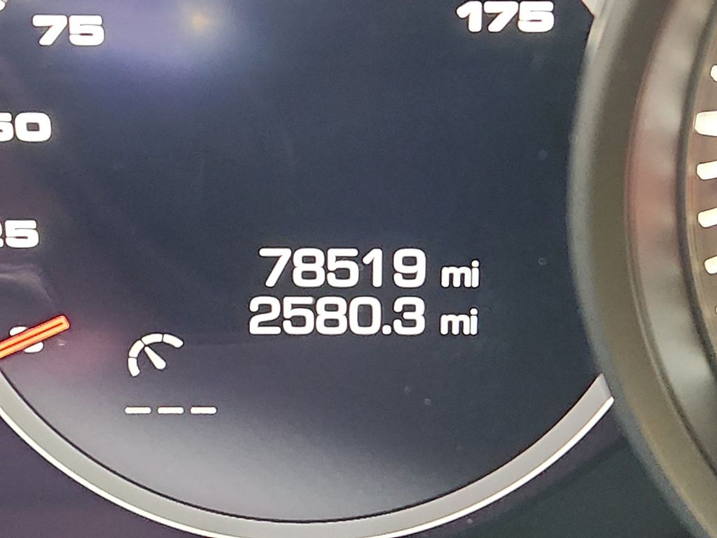 Thumbnail: 2021 Porsche Cayenne - 20