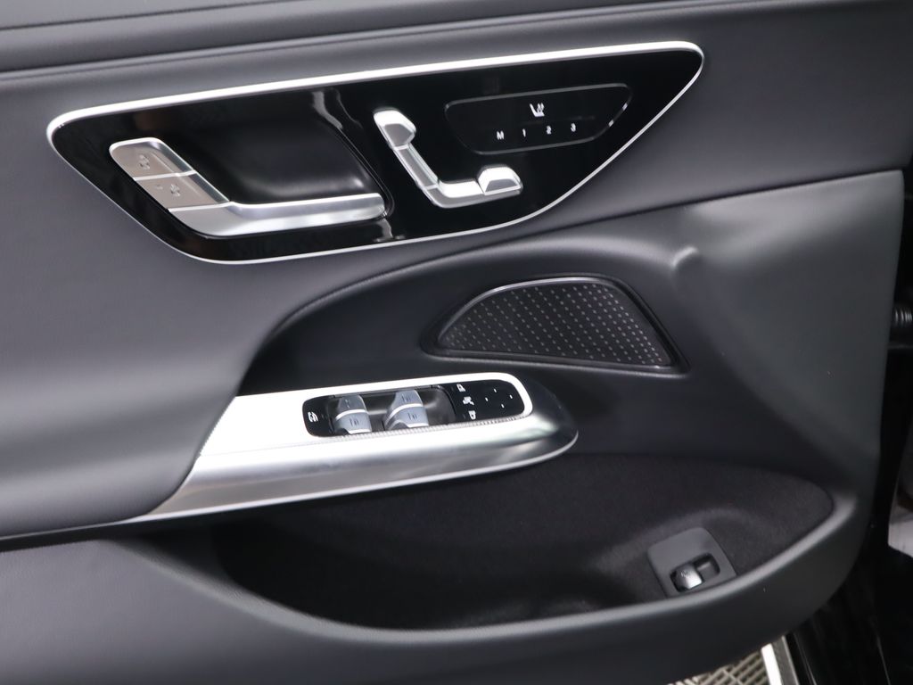 Thumbnail: 2026 Mercedes-Benz E-Class - 24