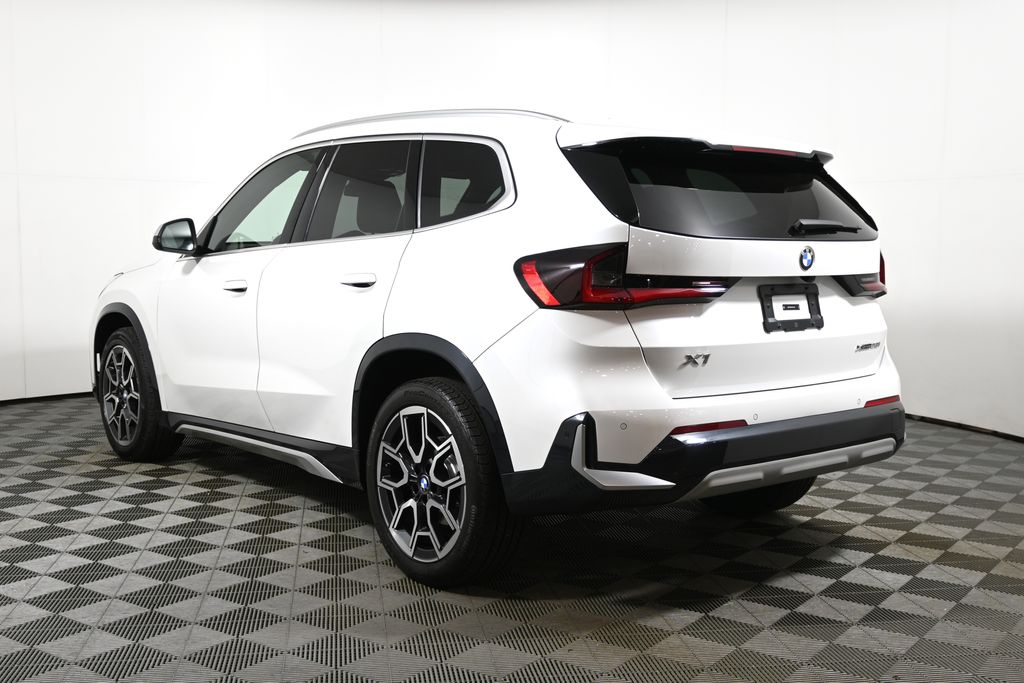 Thumbnail: 2023 BMW X1 - 5