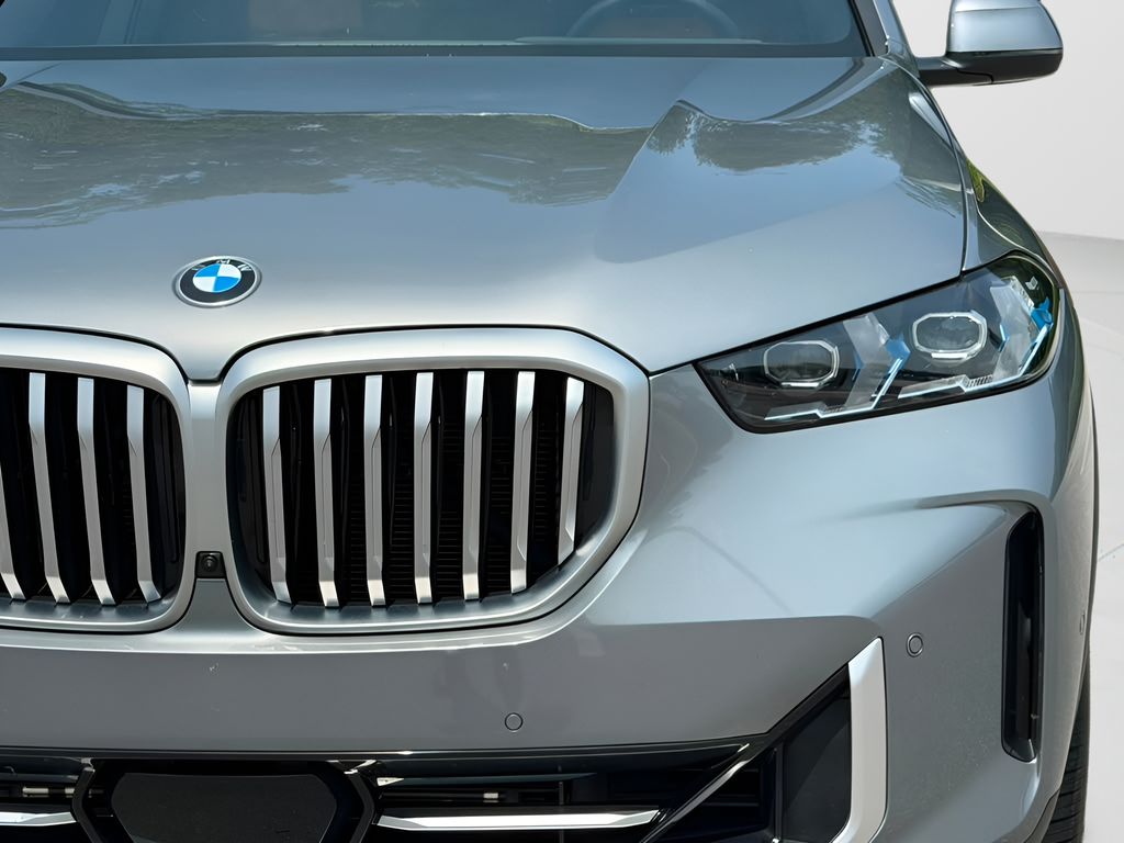 Certified Used 2025 Gray BMW sDrive40i image 25