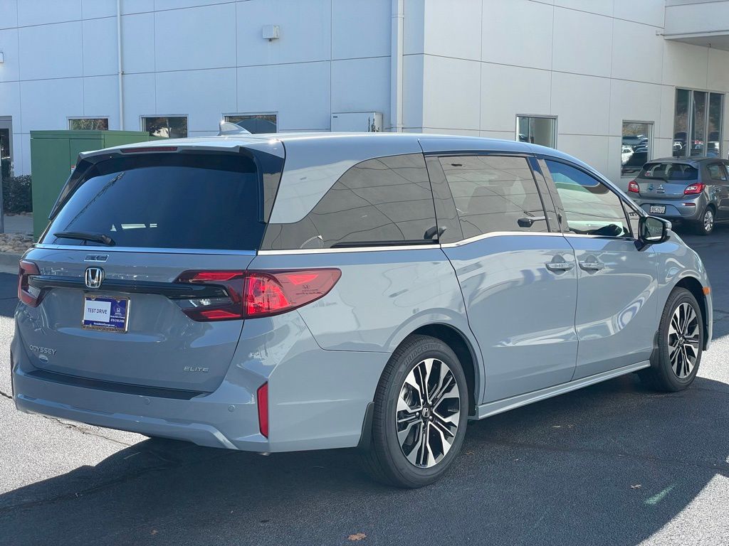 Thumbnail: 2026 Honda Odyssey - 6