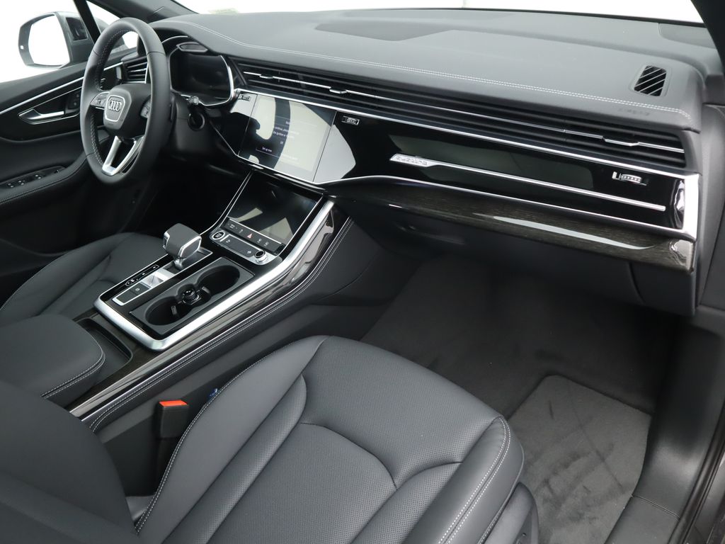 2025 Audi Q7  19